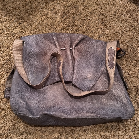 Free People Embossed Leather Italian Fold over Messenger crossbody bag Purse EUC - Picture 11 of 14